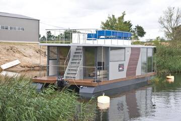 Фото Ботели Houseboat г. Błotnik 1